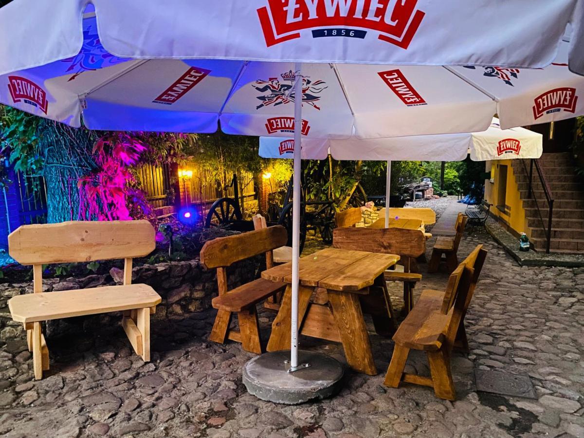 Karczma Pod Jesionem Hotel Brdow Eksteriør billede
