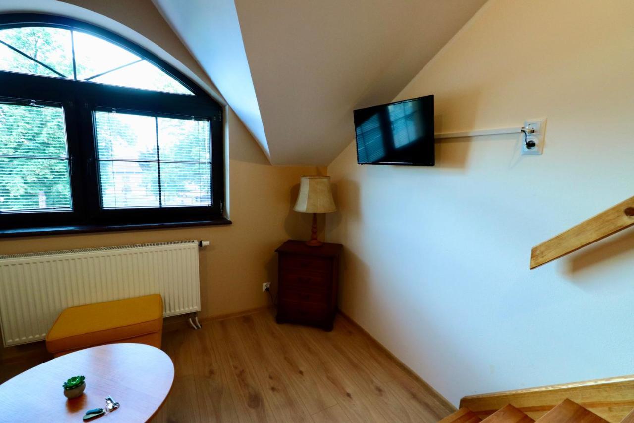 Karczma Pod Jesionem Hotel Brdow Eksteriør billede