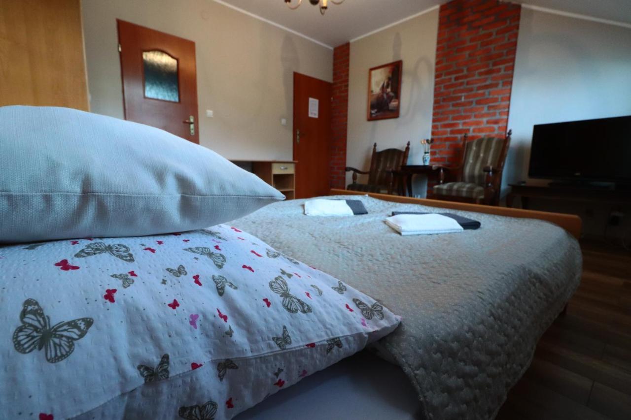 Karczma Pod Jesionem Hotel Brdow Eksteriør billede