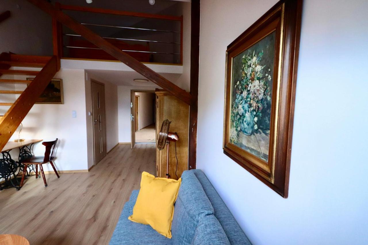 Karczma Pod Jesionem Hotel Brdow Eksteriør billede
